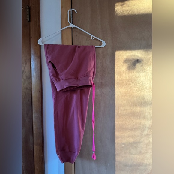 Figs Scrub Set - Picture 3 of 4